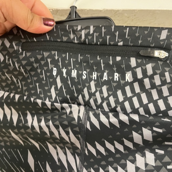 GYM SHARK Sport Running Leggings - Black Print - Picture 3 of 4